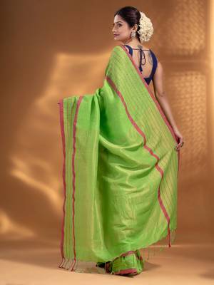 Green Pure Cotton handwoven soft Saree with zari pallu 4