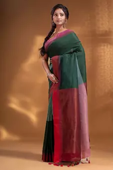 Bottol Green Pure Cotton handwoven soft Saree with zari pallu