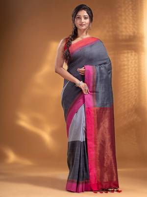 Grey Pure Cotton handwoven soft Saree with zari pallu 1
