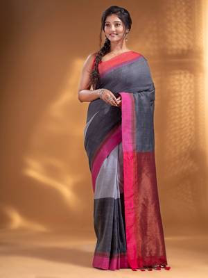 Grey Pure Cotton handwoven soft Saree with zari pallu 2