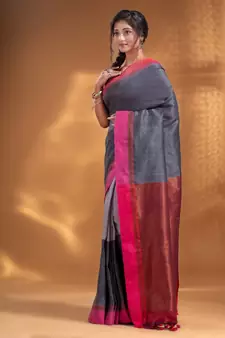 Grey Pure Cotton handwoven soft Saree with zari pallu