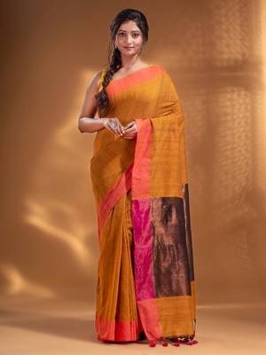 Yellow Pure Cotton Woven Design soft Saree with zari pallu 1