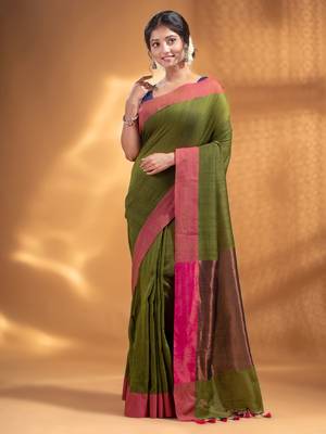Green Pure Cotton Woven Design soft Saree with zari pallu 2