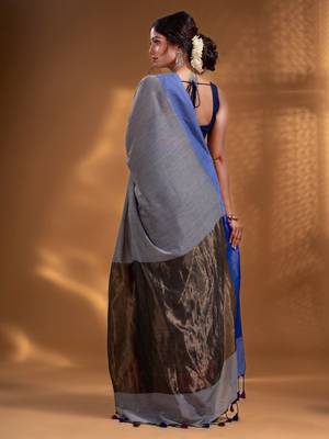 Grey Pure Cotton Woven Design soft Saree with zari pallu 4