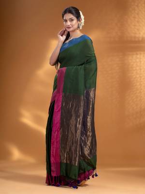 Green Pure Cotton Woven Design soft Saree with zari pallu 1