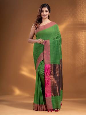 Green Pure Cotton Woven Design soft Saree with zari pallu 1
