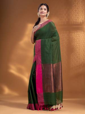 Bottol Green Pure Cotton Woven Design soft Saree with zari pallu 3