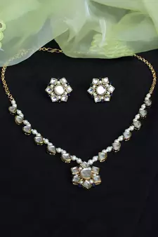 Kundan Blossom  Necklace Set