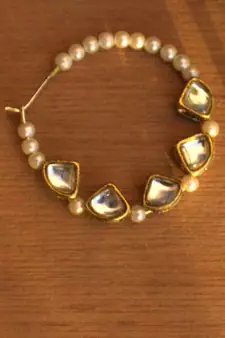 Kundan Charisma Nath