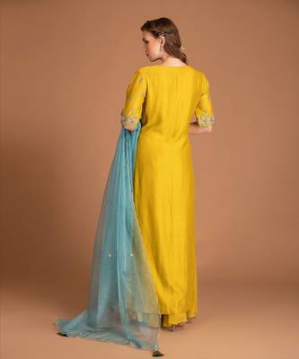 Jasmine Yellow Kurta Set With Hand Work Of Dabka And Contrast Teal Blue Dupatta 2