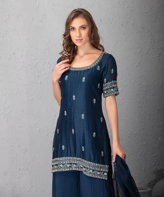 Midnight Blue Sharara With Hand Crafted Dabka And Resham Tunic Clubbed With Silk Organza Dupatta 2