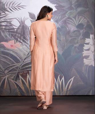 Peach Bloom Chanderi Silk Kurta With Hand Embroidered Floral Motifs Clubbed With Chanderi Silk Pants 2