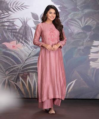 Ash Rose Chanderi Silk Kurta In Resham & Katdana Work Clubbed With Chanderi Silk Pants 1