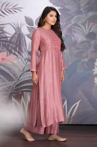 Ash Rose Chanderi Silk Kurta In Resham & Katdana Work Clubbed With Chanderi Silk Pants