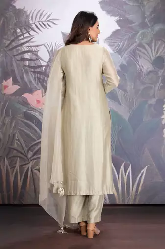 Baize Green Chanderi Silk Kurta In Hand Work Of Resham Clubbed With Chanderi Silk Pants And Silk Organza Dupatta.