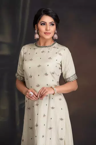 Baize Green Silk Linen High Slit Tunic With Georgette Palazzo And Mukaish Dupatta
