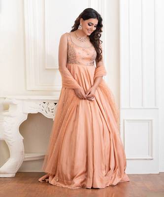 Peach Bloom Silk Linen Anarkali With Handwork Of Zardozi In Chand Motifs Clubbed With Mukaish Dupatta. 1