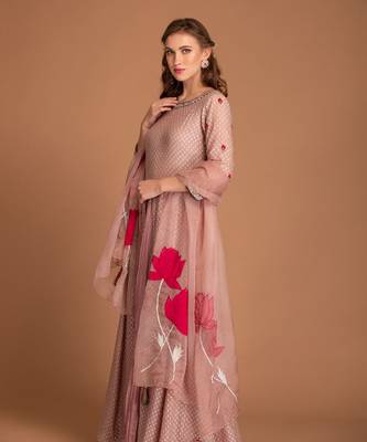 Mauve Chalk Anarkali Crinkle Details & Applique Dupatta 2