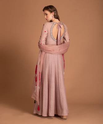 Mauve Chalk Anarkali Crinkle Details & Applique Dupatta 3