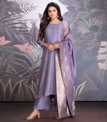 Heirloom Lilac Chanderi Silk Kurta With Hand Work Of Resham And Dabka Clubbed
