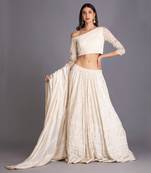 A Fusion Of Classic And Modern Lehenga Set With Ruched Blouse & Dupatta