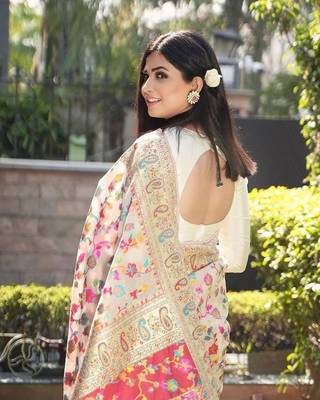 JJ's Crafted Elegance Kashmiri Pashmina Saree with Cotton Silk Base & Paisley Border 4