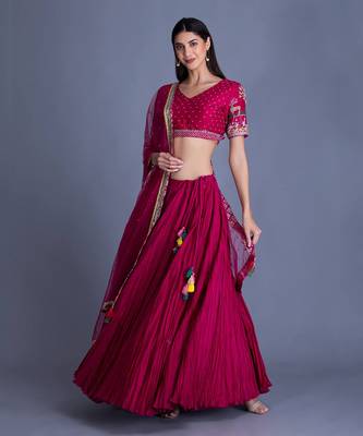 This Is Your Pick If You Have A Thing For Dainty Details & Pop Colors 2