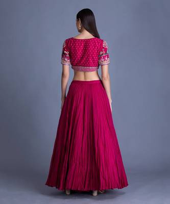 This Is Your Pick If You Have A Thing For Dainty Details & Pop Colors 3