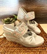 Silver Bow Knot Wedges