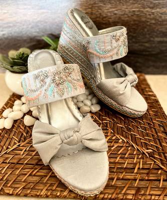 Silver Bow Knot Wedges 2