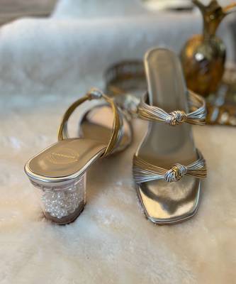 Knot Pearl Heels 2