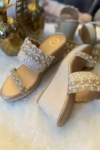 Gold Scallop Wedges