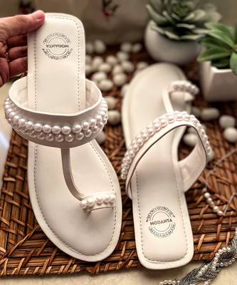 Pearl Kolhapuris 1