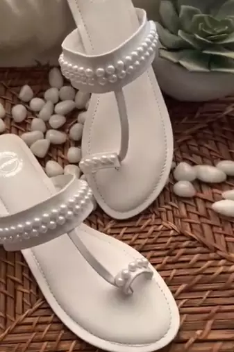 Pearl Kolhapuris