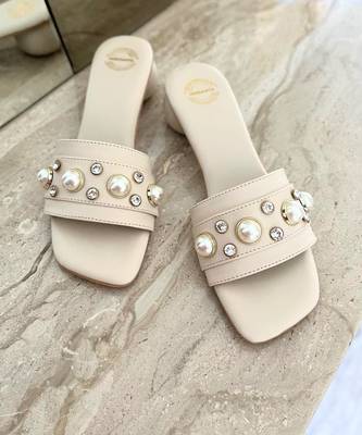 Cream Round Pearl Heels 1