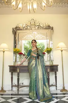 Green Kaabha Beautiful Silk Saree With Gold Zari Weaving Blouse