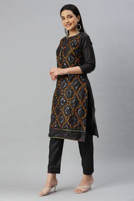 Black embroidered cotton salwar 4