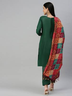 Green embroidered cotton salwar 3