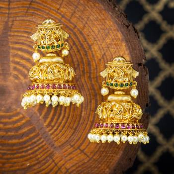 Gold ruby   earrings 1