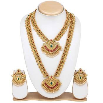 Gold jewellery 1