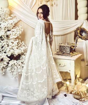 Chantilly White Lotus Saree Set 2