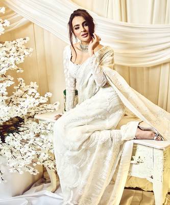 Chantilly White Lotus Saree Set 4