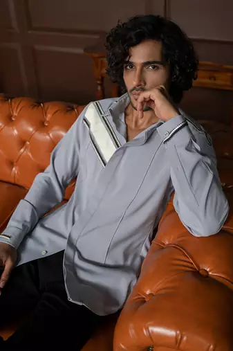 Visteria Grey Streak Shirt