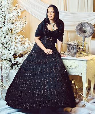 Jade Black Ardent Gown Set 2