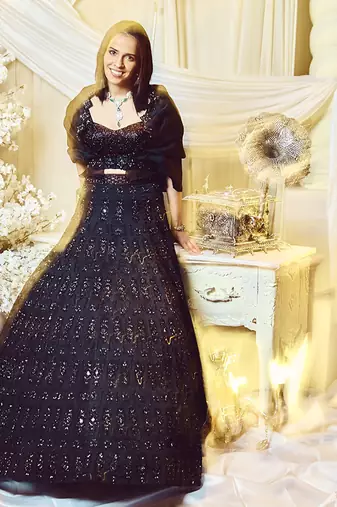 Jade Black Ardent Gown Set