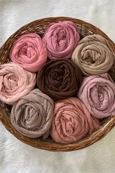 Dark-brown woven cotton hijab