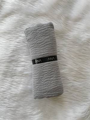 Light-grey woven cotton hijab 3