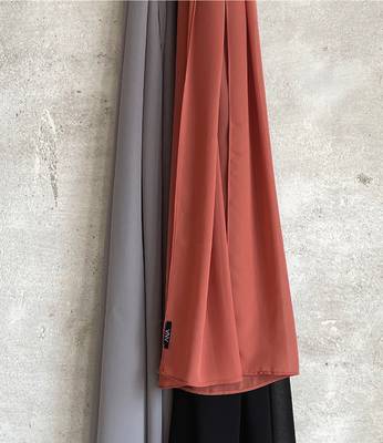 Red woven georgette hijab 1