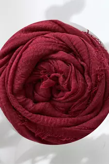 Maroon woven cotton hijab