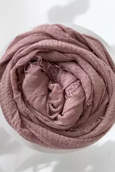 Mauve woven cotton hijab